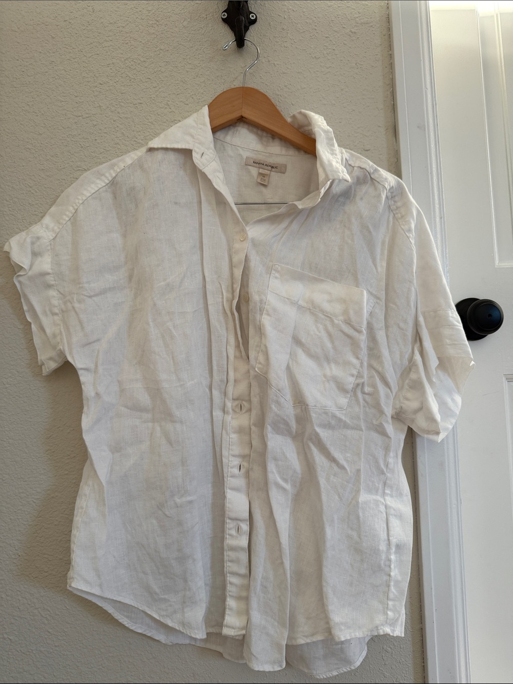 Banana Republic White Short-Sleeve Linen Button-Front Blouse - Picture 1 of 3
